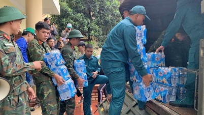 홍수 지역에 사랑을 전하세요