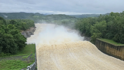 Dak Lak: Se solicitan tres centrales hidroeléctricas para reducir los niveles de agua del lago y dar cabida a las inundaciones.