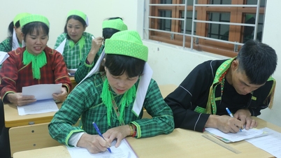 ضوء من الفصل الدراسي المسائي