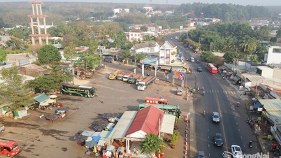 Loc Ninh strävar efter att bli ett modernt handels- och servicecentrum.