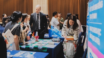 এটা কি সত্যি যে ফিনল্যান্ডে বিদেশে পড়াশোনা করার সময়, আপনি আপনার সন্তান এবং পরিবারকে সাথে আনতে পারেন?