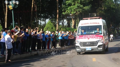 Aproape 300 de medici și ofițeri din Dong Nai au pornit să sprijine locuitorii din Dak Lak