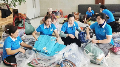 Hanoi sel mağdurlarıyla dayanışma gösteriyor