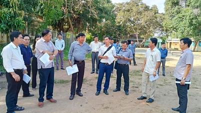 با چک پرائمری - سیکنڈری بورڈنگ اسکول کی تعمیر پر سروے