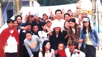 اساتذہ کے بالوں پر چاک دھول کو یاد رکھنا - آخری قسط: گاؤں کے اسکول پرنسپل