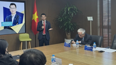 Instruirea managerilor pentru adaptarea la era digitală