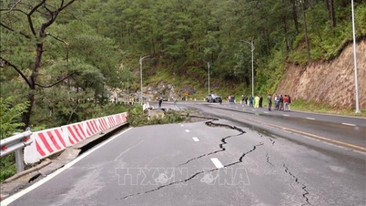 Deschis temporar traficului Pasul Prenn, poarta de acces către centrul provincial Lam Dong