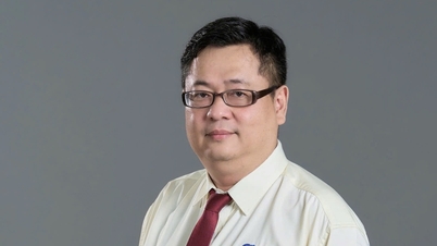 Доктор Нгуен Тан Тран Минь Кханг возглавляет Университет информационных технологий города Хошимин.