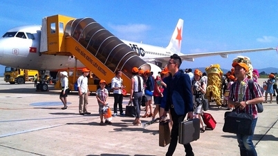 Sluitingstijd luchthaven Lien Khuong gepland voor reparaties