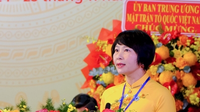 Cik Pham Thi Phuc terus memegang jawatan Pengerusi Jawatankuasa Barisan Tanah Air Vietnam wilayah Lam Dong.