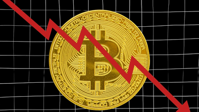 Dreams of getting rich quick shattered as Bitcoin plummets, wiping out hundreds of billions of dollars