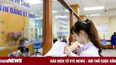 ກະຊວງ​ການ​ເງິນ​ຈະ​ພິ​ຈາ​ລະ​ນາ​ຍົກ​ສູງ​ລະ​ດັບ​ການ​ເກັບ​ພາ​ສີ​ໃຫ້​ແກ່​ຄອບ​ຄົວ​ທຸ​ລະ​ກິດ.