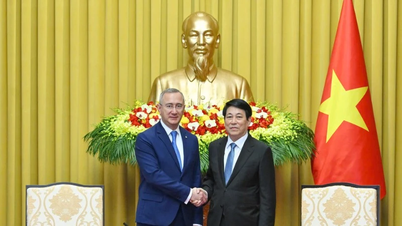 President Luong Cuong receives Governor of Kaluga province, Russian Federation