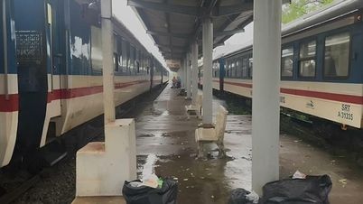 তুয় হোয়া: বন্যার্ত ট্রেনে ৭২ ঘন্টা কাটানো এবং অবিস্মরণীয় স্মৃতি