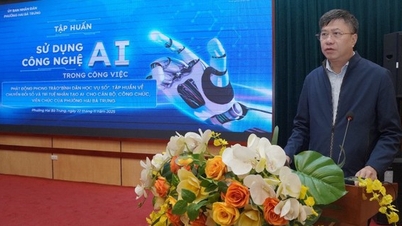 Hai Ba Trung Ward i Hanoi arrangerer opplæring i digital transformasjon og anvendelse av kunstig intelligens