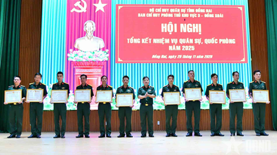 Forsvarskommandoen for region 3 - Dong Xoai oppsummerer militære og forsvarsoppgaver i 2025