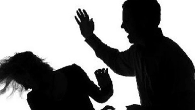 Avertisment privind violența domestică, de la hărțuirea online până la partajarea fotografiilor private