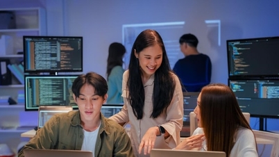 سوق التوظيف في فيتنام: الطلب على الموظفين المتمرسين في مجال الذكاء الاصطناعي يتزايد بشكل حاد
