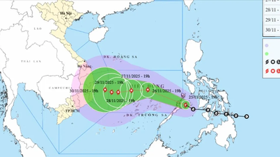 Typhoon Koto is entering the East Sea