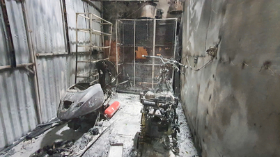 Zachowaj ostrożność naprawiając zalany motocykl.