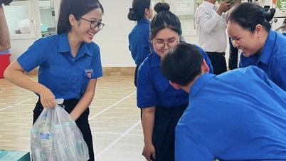 Muchas formas de compartir con las víctimas de las inundaciones de la Generación Z Dong Nai