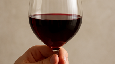 Doktor: Je pití červeného vína každý den dobré pro srdce?