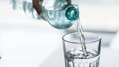 Orang yang mempunyai buah pinggang yang lemah harus minum air jenis ini.