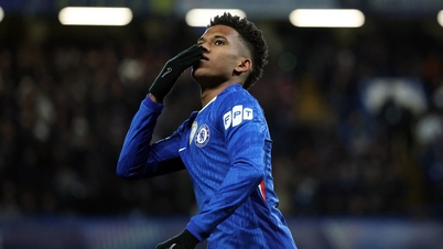 Эстевао затмевает Ямал, «Челси» крупно побеждает «Барсу»