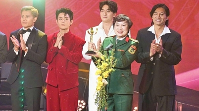 The film "Red Rain" of the People's Army Cinema was honored with the Golden Lotus for Outstanding Feature Film.