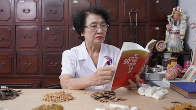 Nguyễn Thi Nhuan doktor: Az a személy, aki 15 éves múltra visszatekintve megőrzi a hagyományos vietnami orvoslás lényegét.