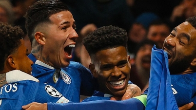 Chelsea verplettert Barca: dans samba met Estevao