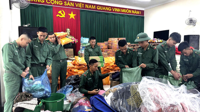 Pohraniční stráž provincie Quang Ngai sdílí potíže s lidmi v oblastech postižených povodněmi