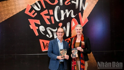 تماشاگران هانوی از فیلم نروژی «ارزش عاطفی» استقبال کردند