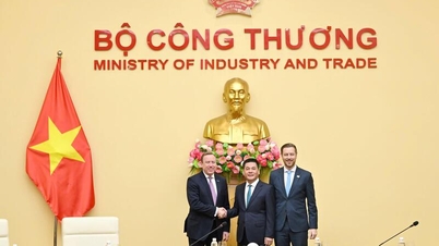 Minister Nguyen Hong Dien samarbeider med høynivådelegasjonen fra EU-ASEAN Business Council