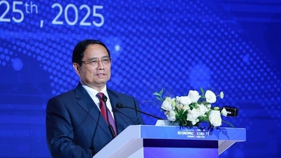 Premiér Pham Minh Chinh: Doufám, že mezinárodní přátelé podpoří průlomový rozvoj Ho Či Minova Města v novém období