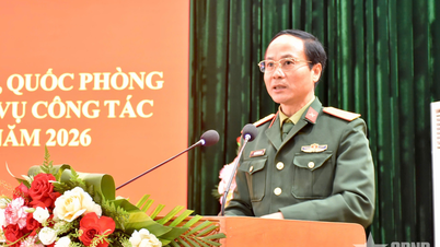 Dien Bien: Velitelství obrany regionu 4 - Muong Ang vydalo rezoluci o vedení a shrnutí vojenské a obranné práce.