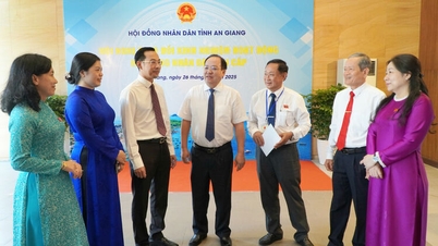 Lidová rada silně inovuje parlamentní myšlení a kvalitu usnesení.