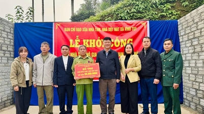 קהילת דונג ת'ונג חתמה על הסכם שיתוף פעולה עם המכללה לפחם ומינרלים של וייטנאם