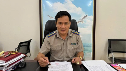 업무에 헌신하는 모범적인 간부