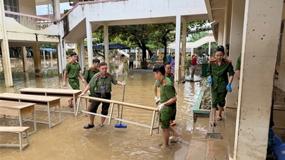 Khanh Hoa supports additional money to buy uniforms for students in flood-affected areas