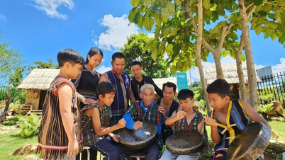 راهنماهای لام دونگ از متخصصان و هنرمندان برای تدریس در دبیرستان‌ها دعوت می‌کنند