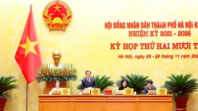 Afgevaardigden van de Volksraad van de stad stellen oplossingen voor voor duurzame ontwikkeling van de hoofdstad