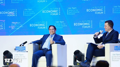 प्रधानमंत्री फाम मिन्ह चीन्ह ने विज्ञान एवं प्रौद्योगिकी संवाद सत्र में भाग लिया