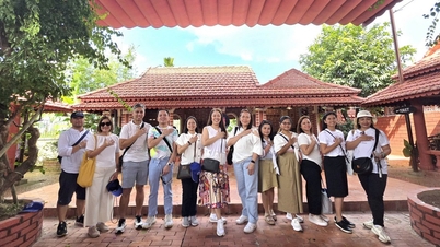 Πάνω από 30 διεθνή ταξιδιωτικά γραφεία ερεύνησαν τυπικούς τουριστικούς προορισμούς στο Vinh Long