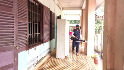 বন্যার পরে স্কুলের পরিষ্কার-পরিচ্ছন্নতা নিশ্চিত করা