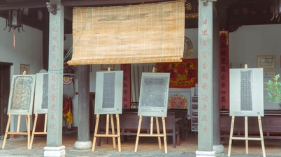 ງານ​ວາງ​ສະ​ແດງ​ບັນ​ດາ​ເອ​ກະ​ສານ​ມໍ​ລະ​ດົກ​ແລະ​ບົດ​ເລື່ອງ​ເຫຼັກ​ກ້າ​ຢູ່​ໂຮ້ຍ​ອານ