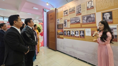 ການ​ເດີນ​ທາງ​ຕາມ​ຮອຍ​ບາດ​ຂອງ​ປະ​ທານ​ໂຮ່​ຈິ​ມິນ​ຢູ່​ຈີນ