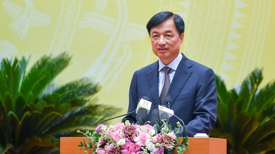 [ภาพ] พิธีเปิดการประชุมสภาประชาชนฮานอย ครั้งที่ 28