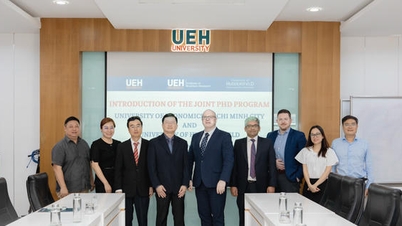 Ho Chi Minh City University of Economics and Huddersfield University (UK) jointly train PhDs