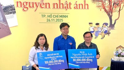 អ្នកនិពន្ធ Nguyen Nhat Anh បានចេញស្នាដៃថ្មី និងបរិច្ចាកថវិកាចំនួន ៨០លានដុង ដើម្បីឧបត្ថម្ភប្រជាជនវៀតណាមកណ្តាល។